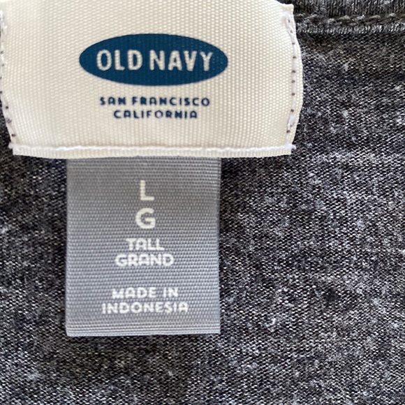 Old navy cold shoulder top - Picture 2 of 4